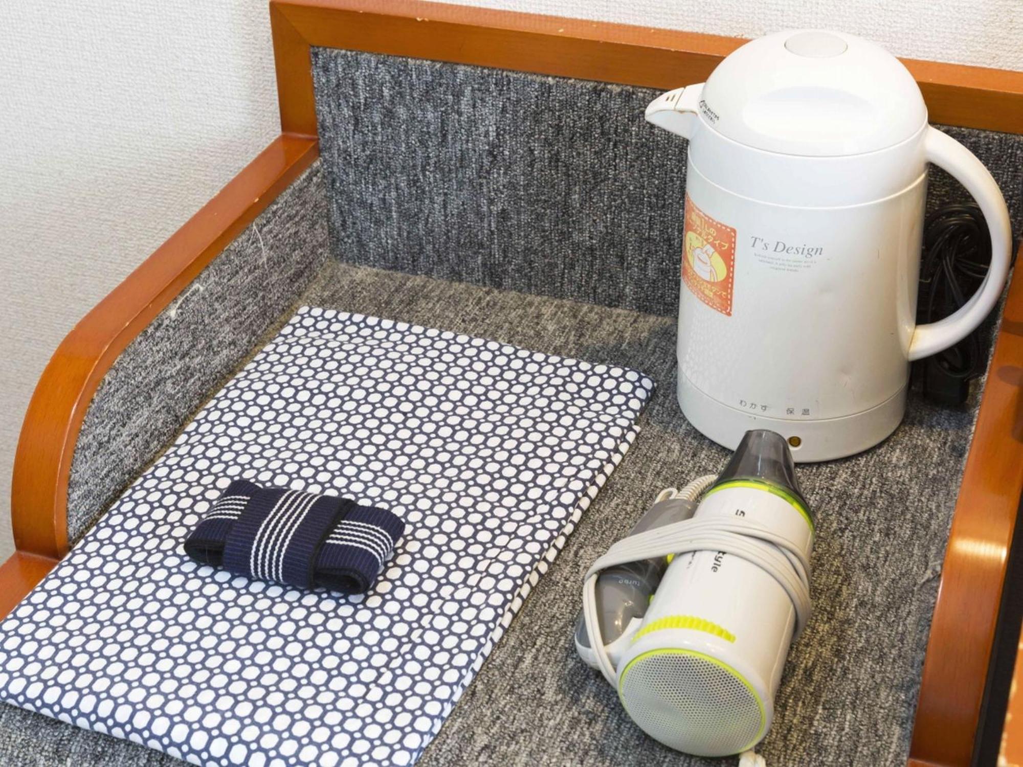 Hotel Minatoya Kōchi Zimmer foto